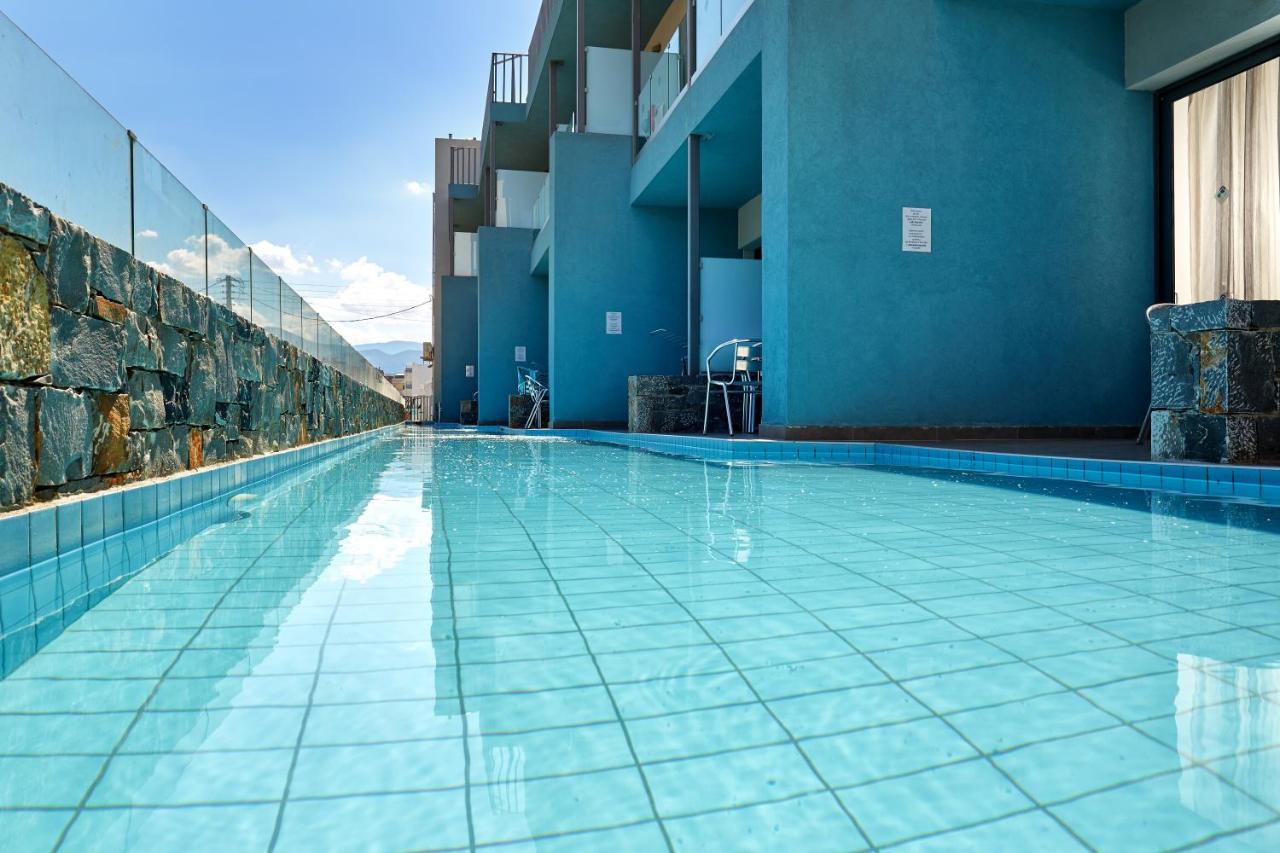 Superior room pool view