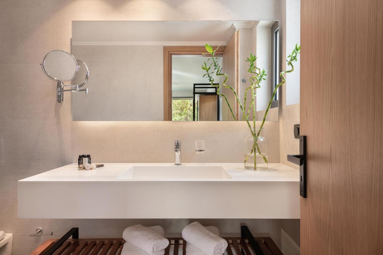 Superior Double Room - pool view