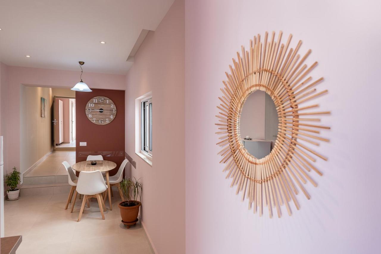Three-Bedroom Apartment,1070466253:JPEG
