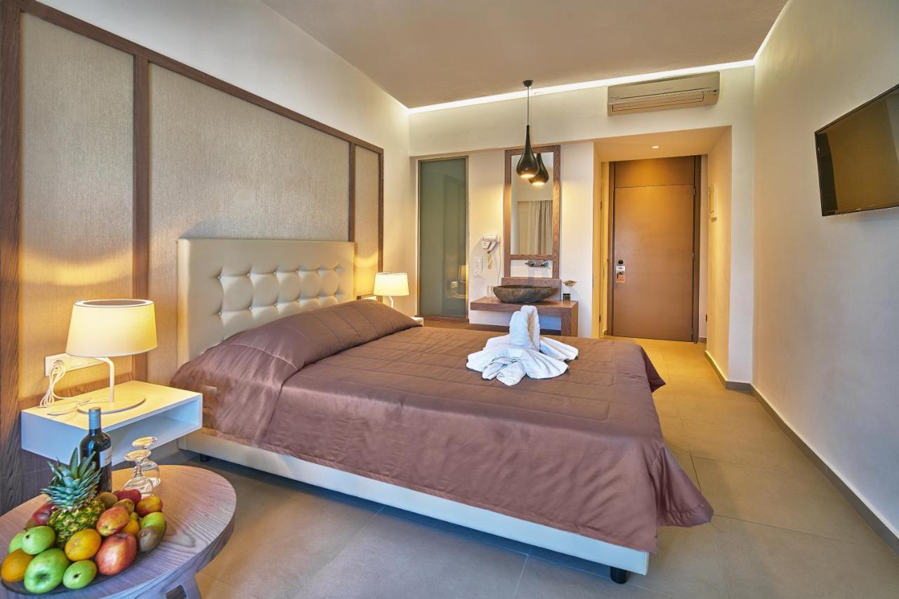 Deluxe Doppelzimmer mit seitlichem Meerblick