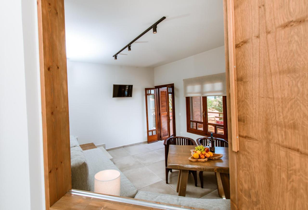 Superior Suite,1080618784:JPEG