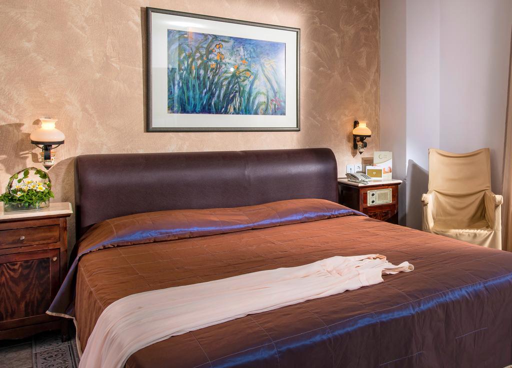 Suite with Private Pool