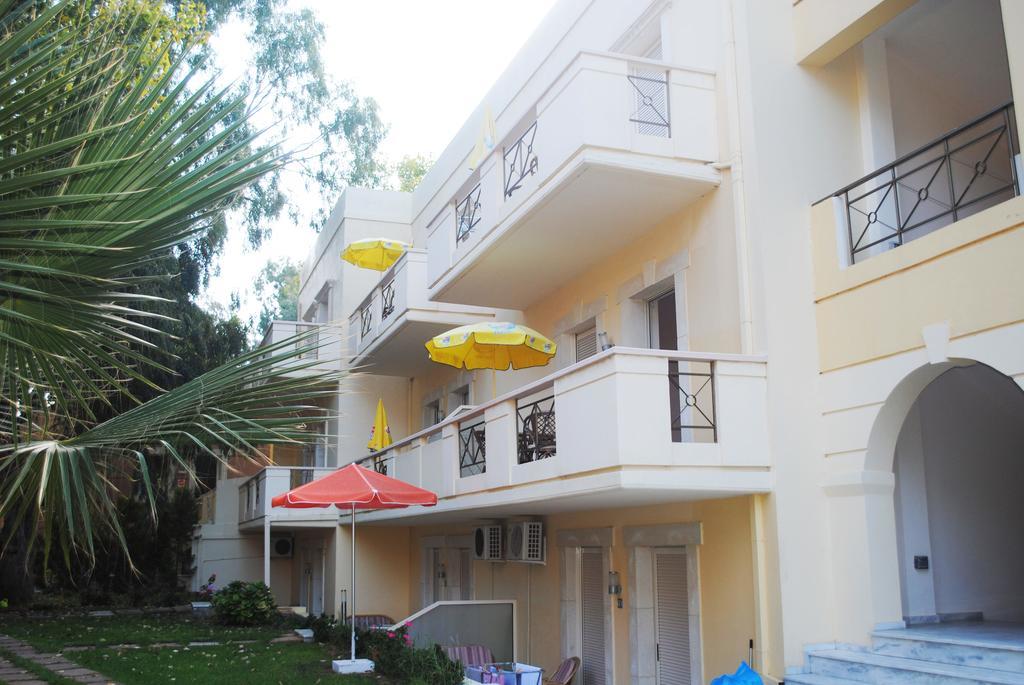 One-Bedroom Apartment (2 - 4 Adults),111973875:JPEG