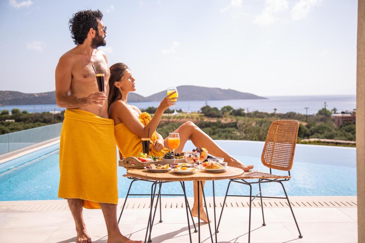 Deluxe Infinity Suite with Private Pool