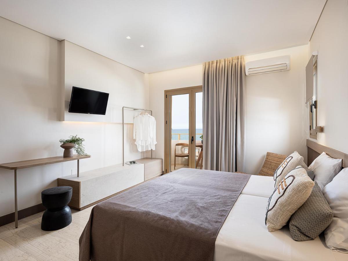 Deluxe Tweepersoonskamer met 1 of 2 Bedden en Uitzicht op Zee