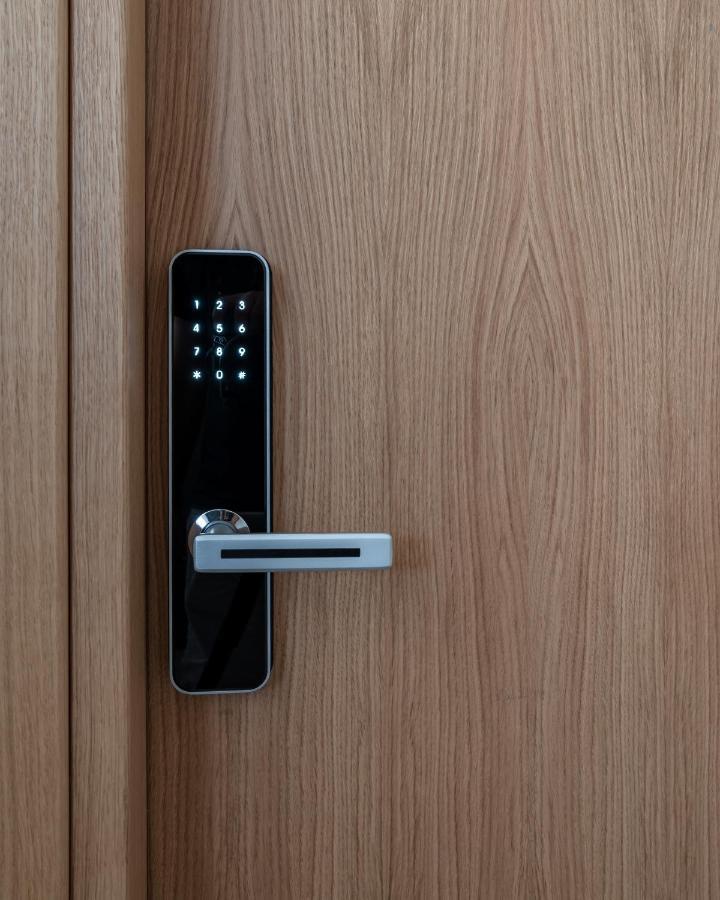 Deluxe Apartment,1260483802:JPEG