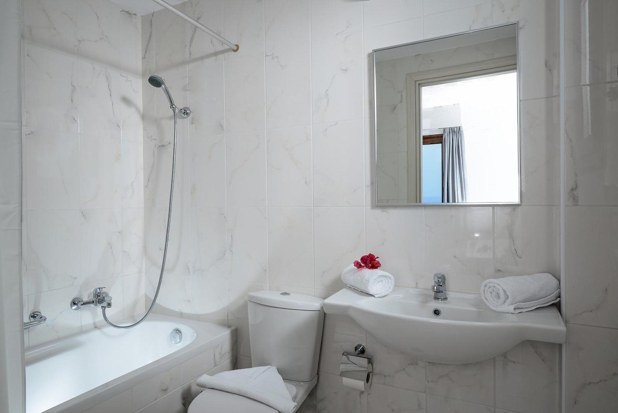 Standard Double or Twin Room,1273238989:JPEG