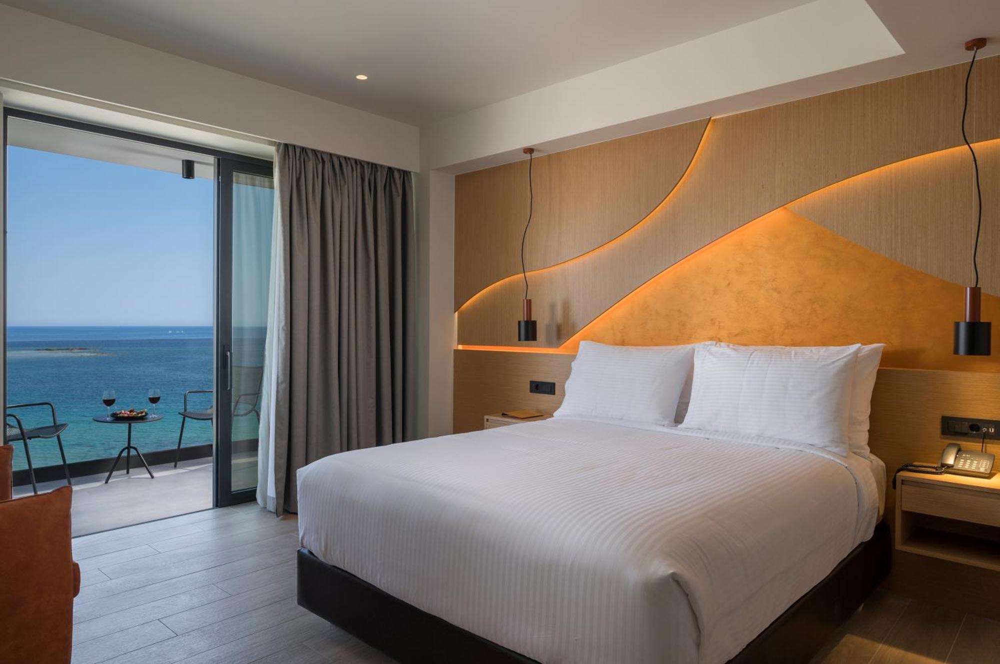 Triple Room Sea View,1273409920:JPEG
