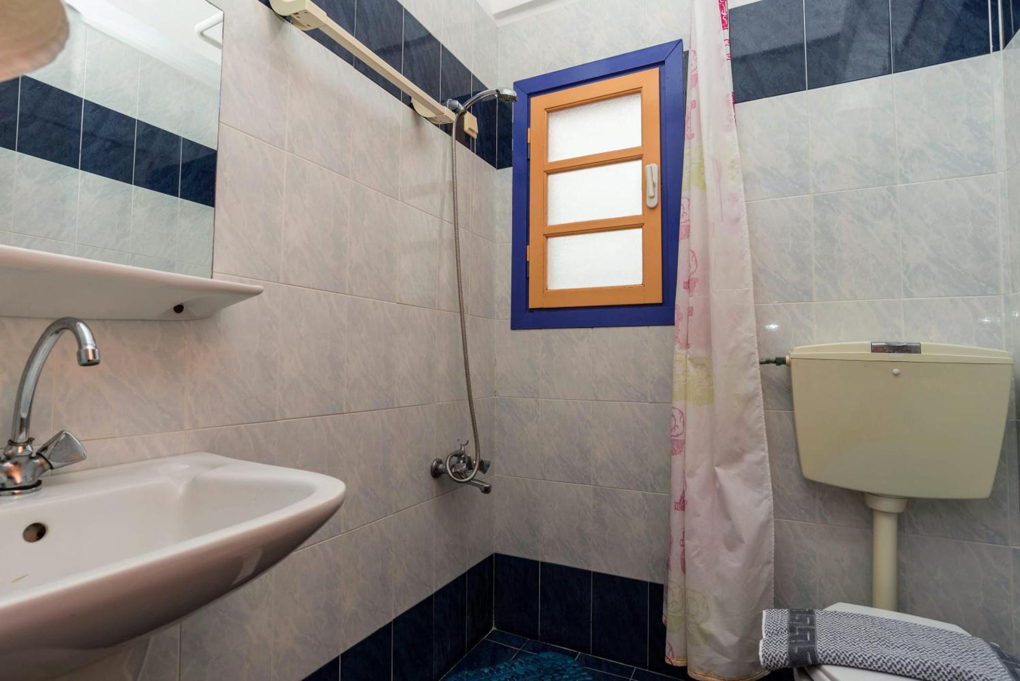 One Bedroom Apartment