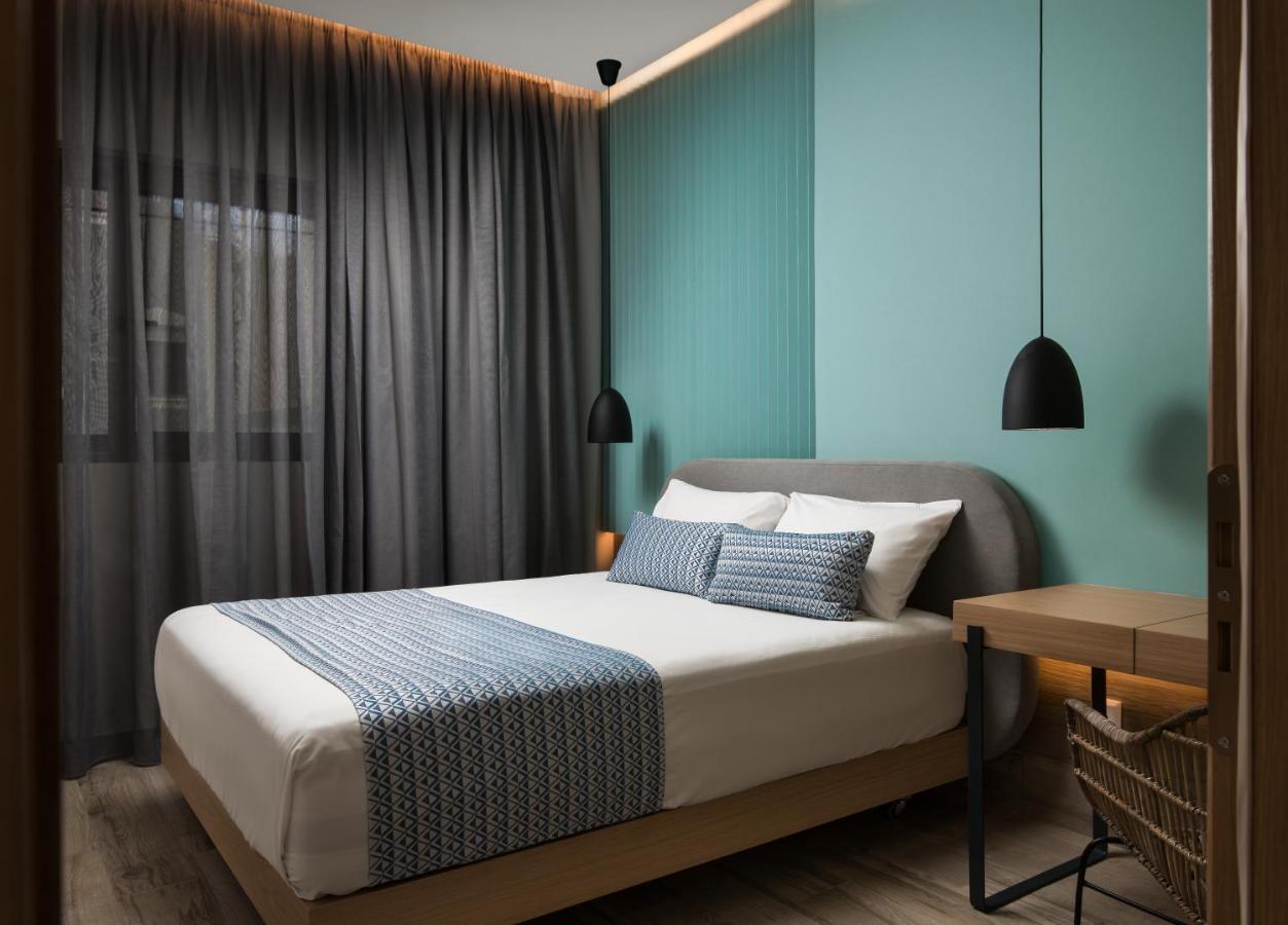 One-Bedroom Apartment,1296869344:JPEG