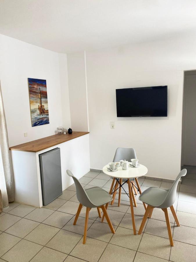 Economy Triple Room