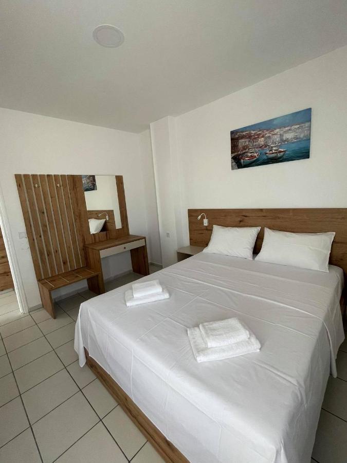 Economy Triple Room