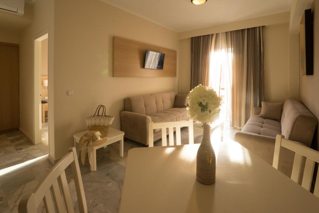 One-Bedroom Apartment Partial Sea View
