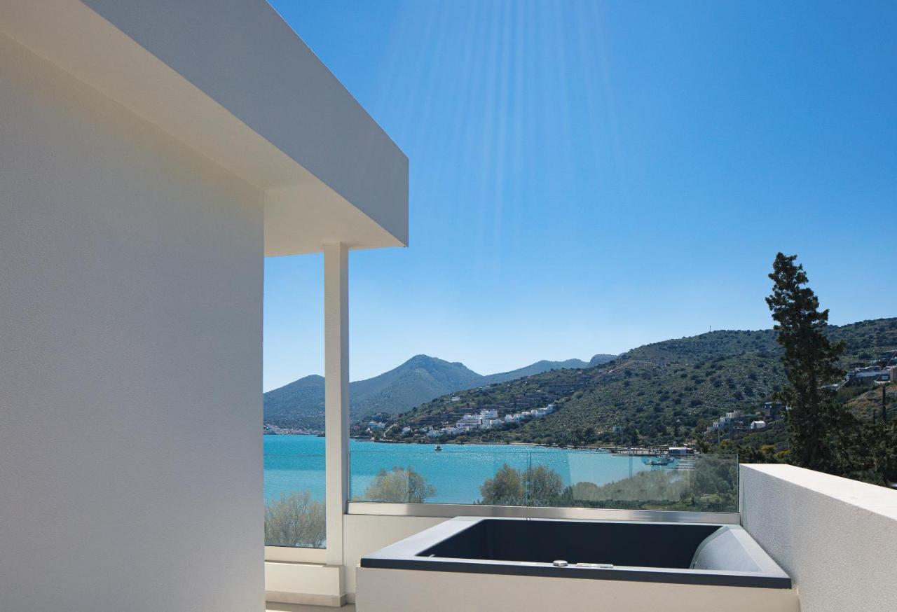 Chambre Double Deluxe - Vue Latérale sur Mer