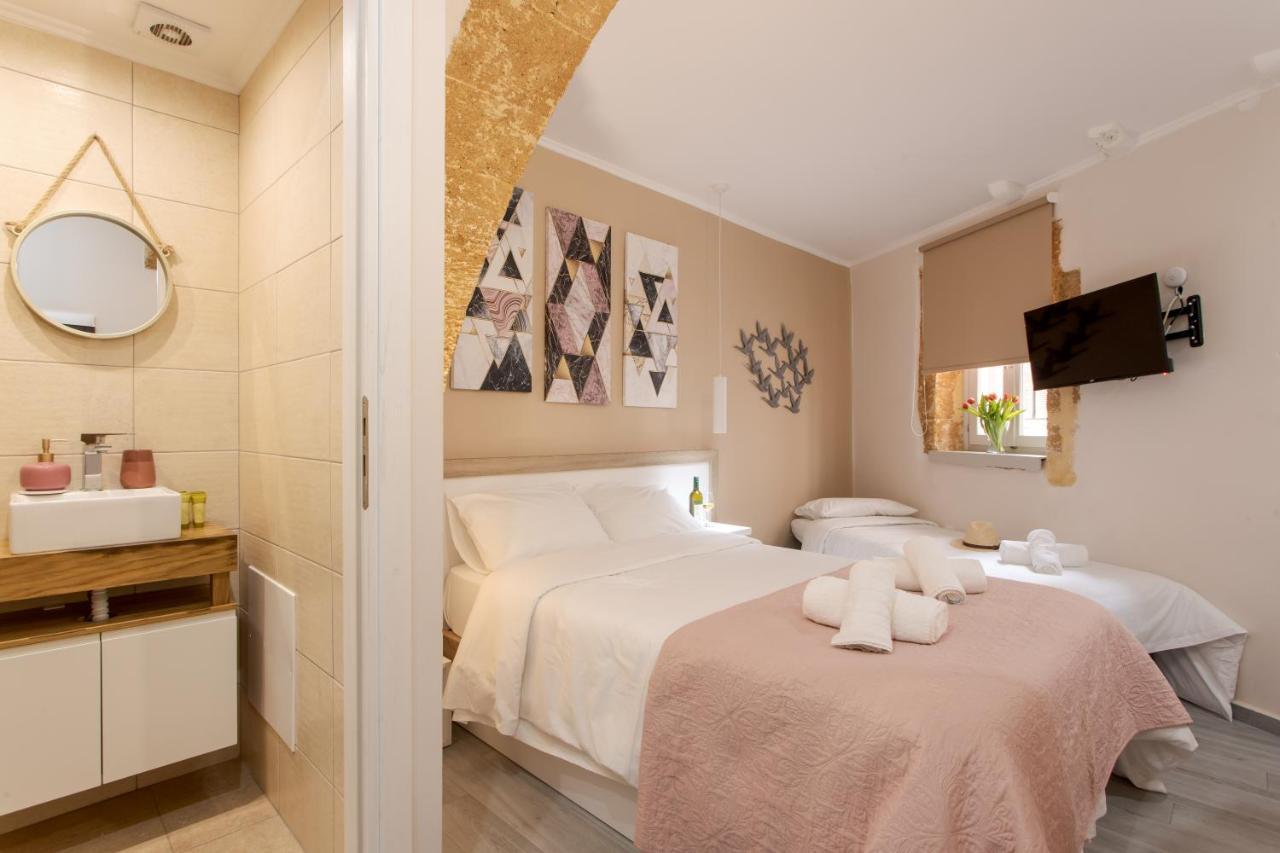Chambre Triple avec Salle de Bains Privative