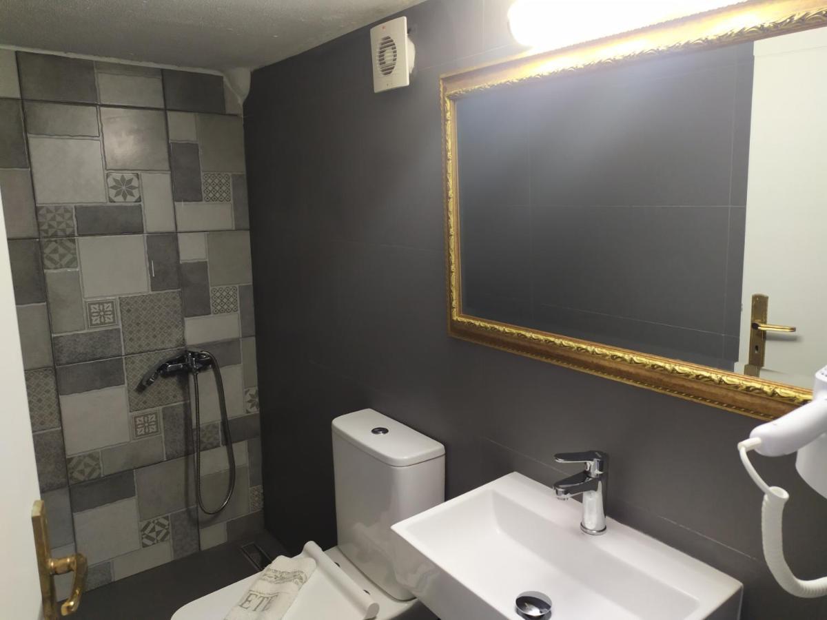 One Bedroom Apartment Pool View Split Level