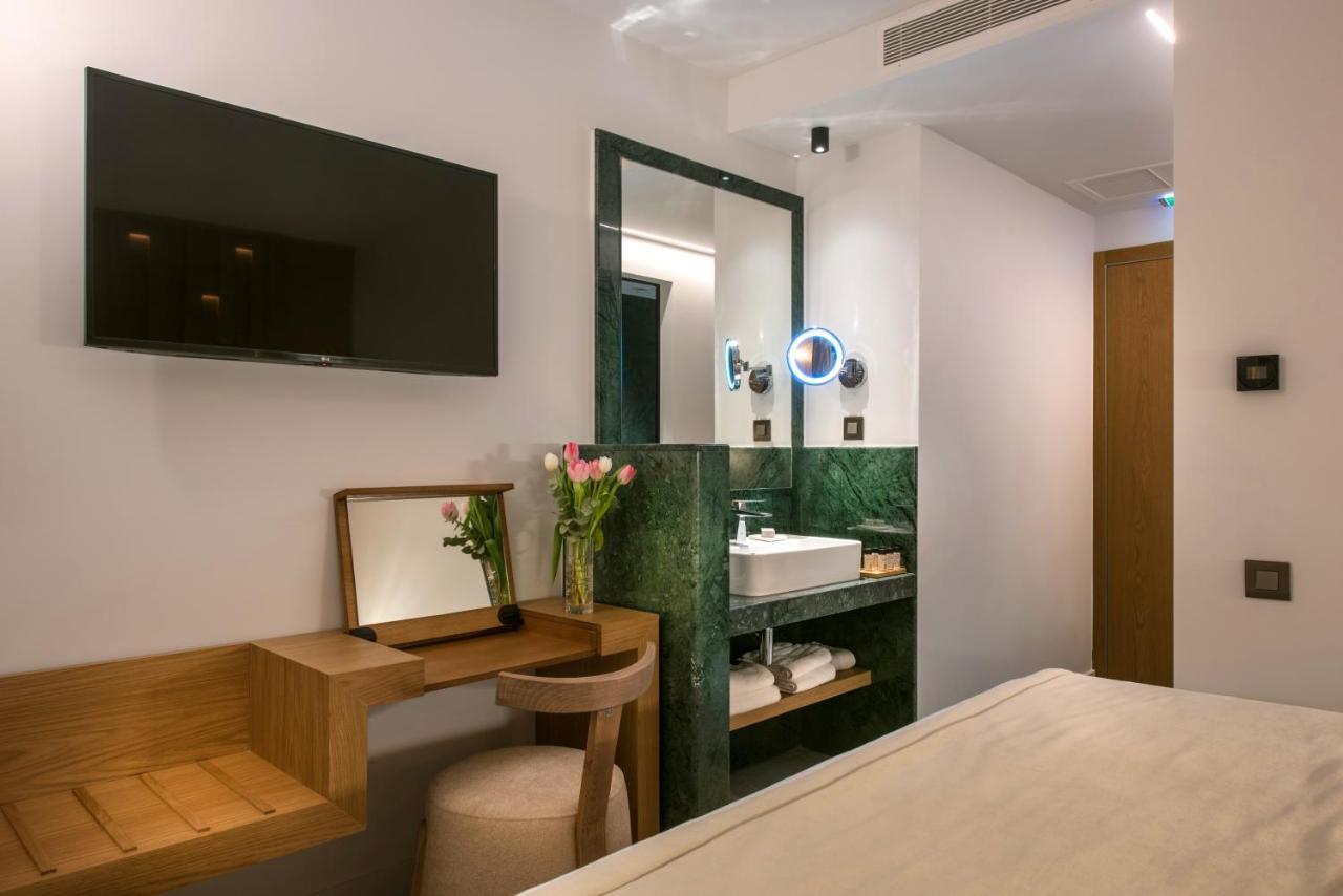 Grand Deluxe Room Balcony