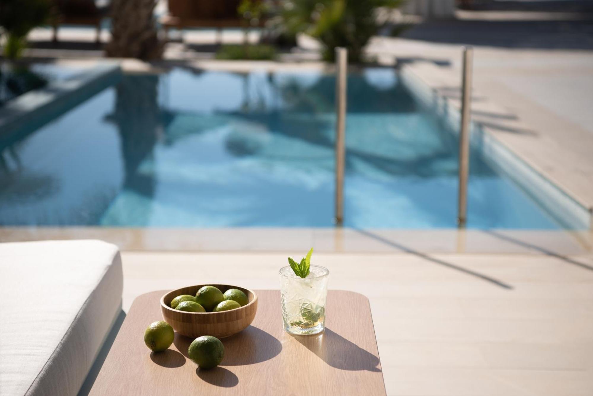 Superior Exclusive Pool or Sea View Individual Pool