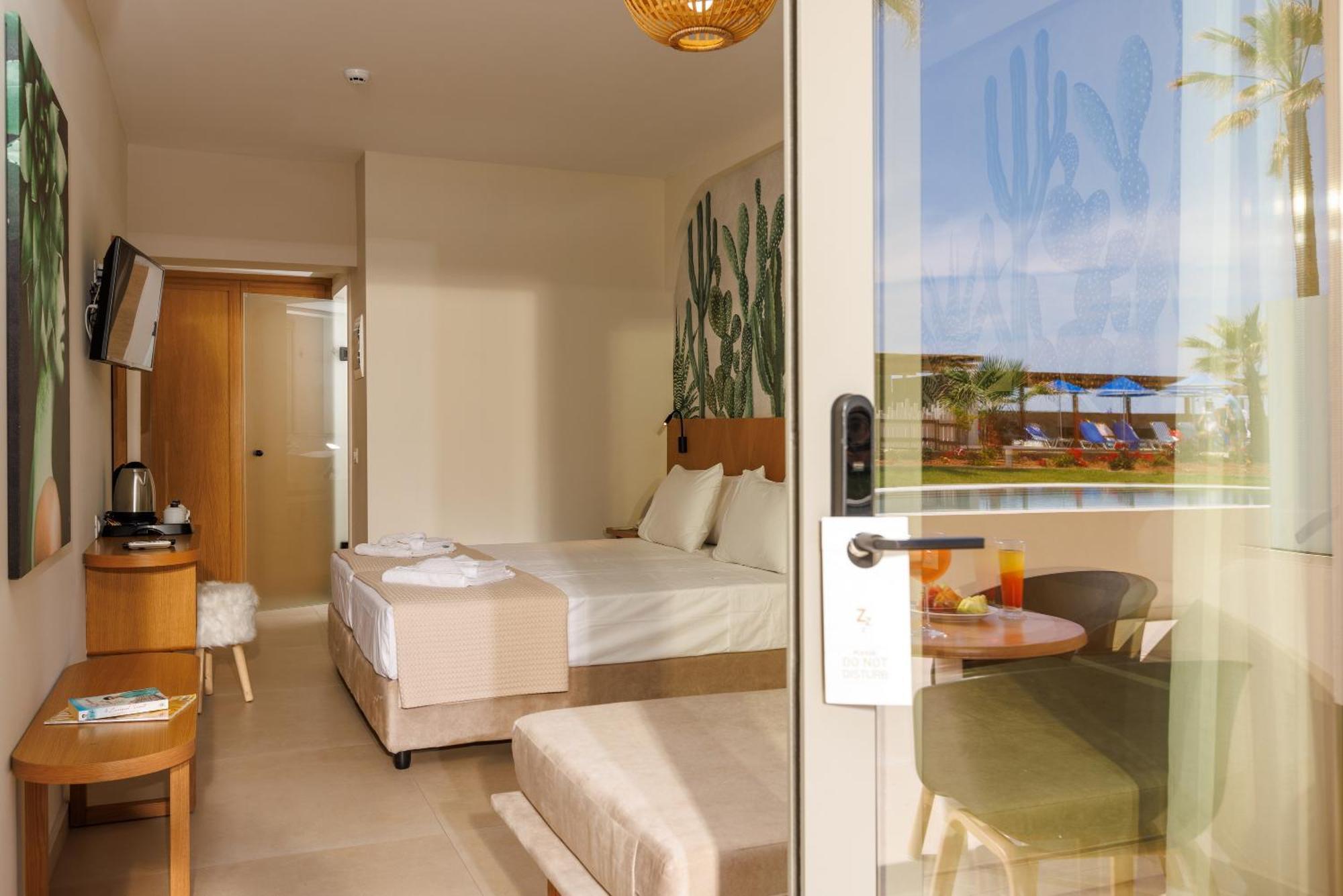 Superior Double or Twin Room Garden View