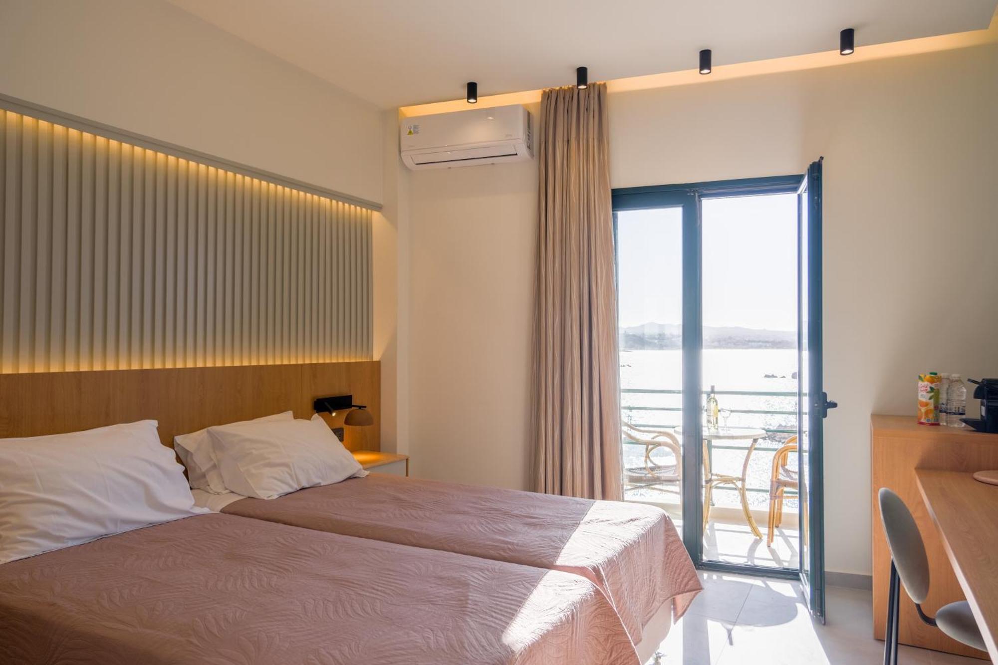 Deluxe Twin Room Sea View