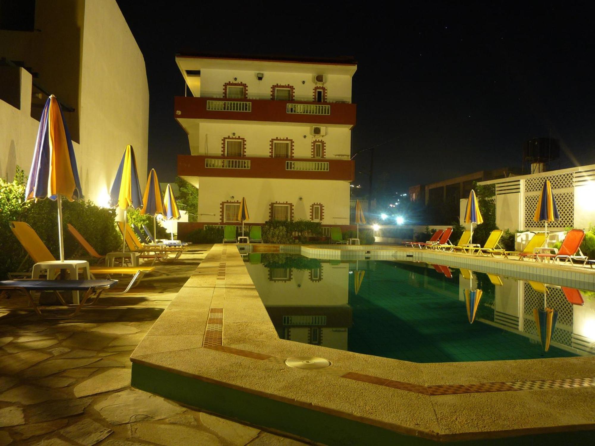 Second Floor Triple Room with Sea/Pool View