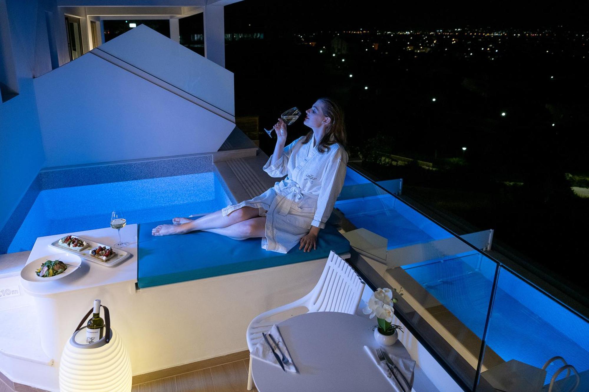 Superior Room Sea View Private Pool