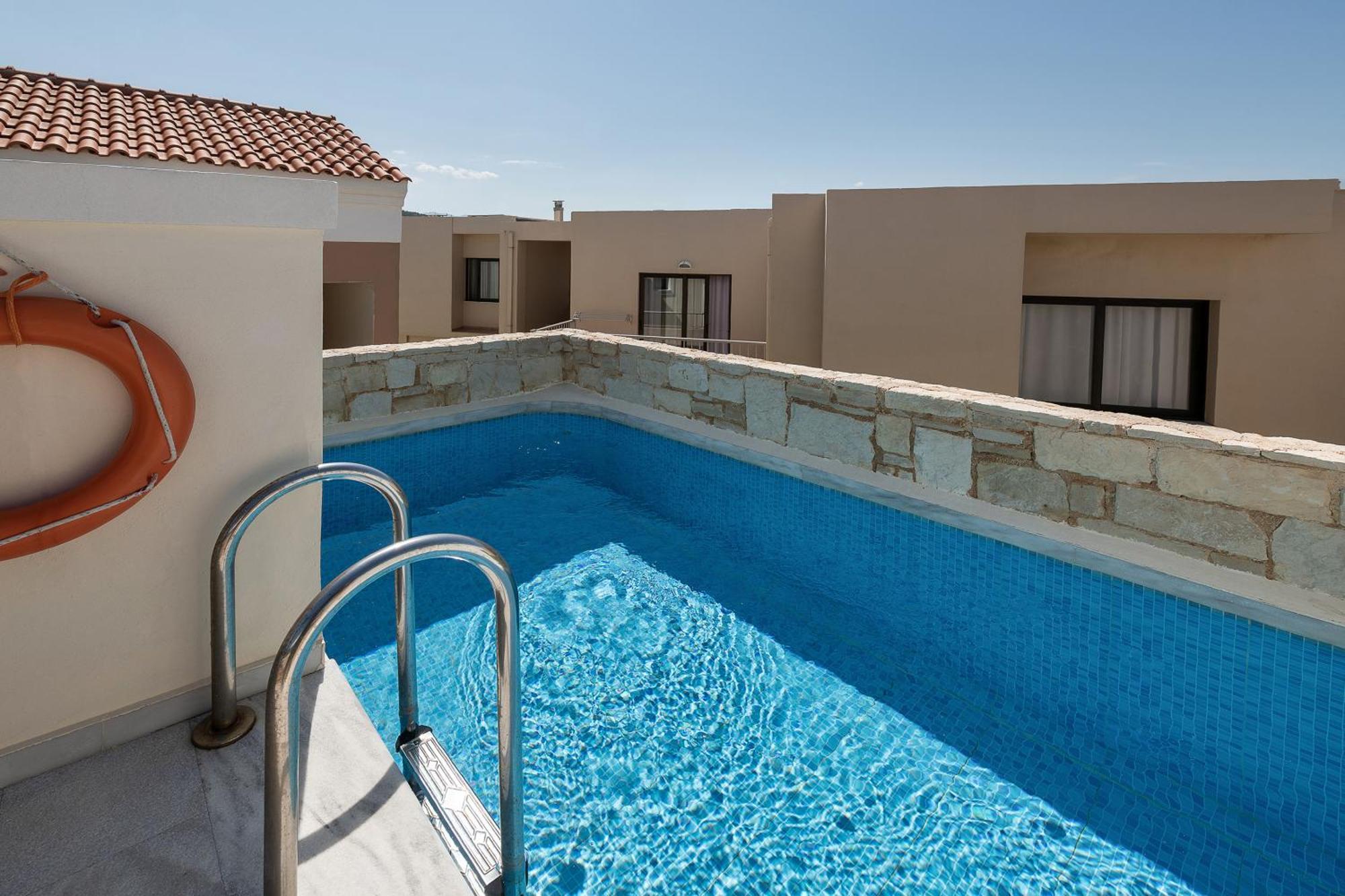 Two-Bedroom Apartment Private Pool,1646968230:JPEG