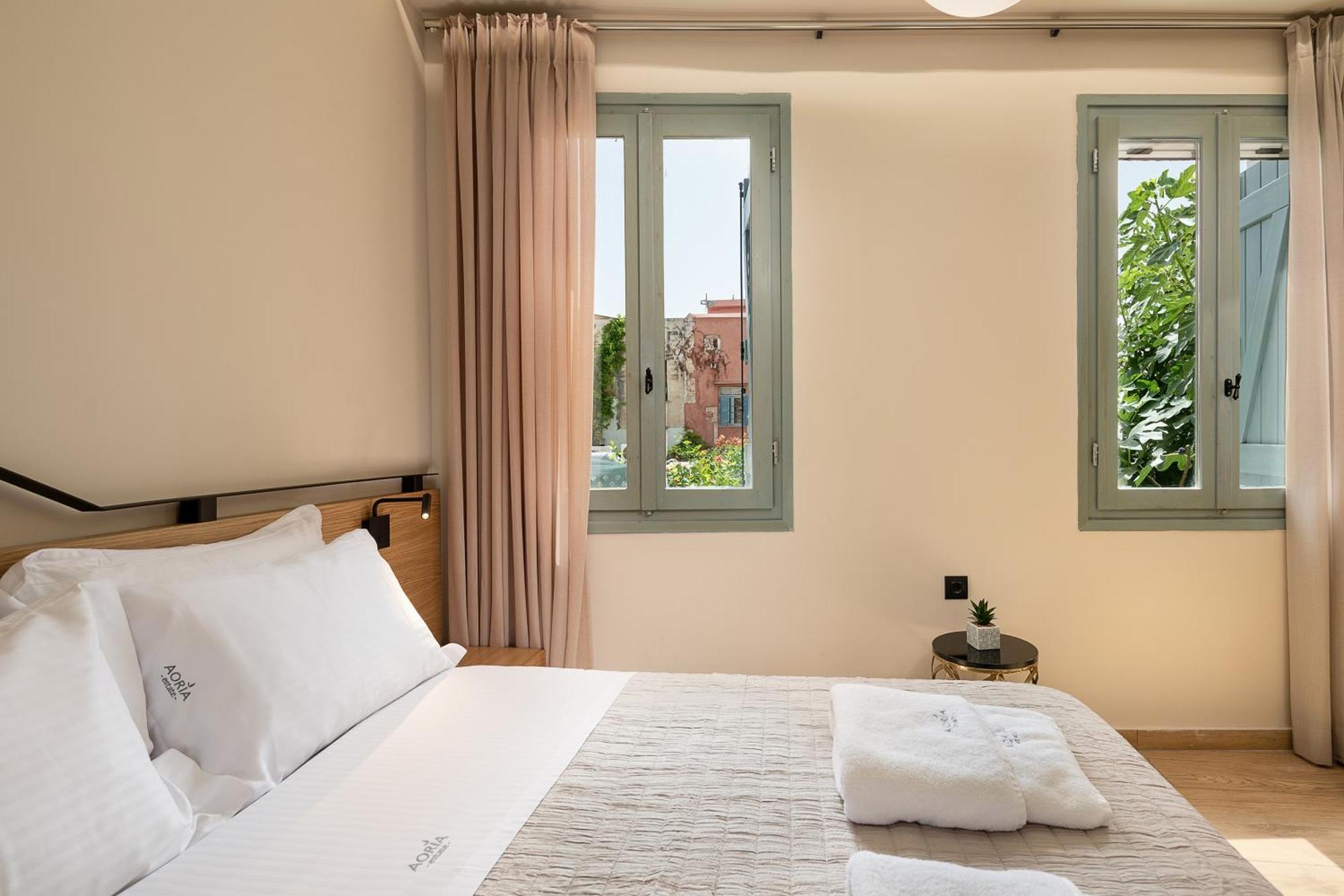 Deluxe Room Old Town View