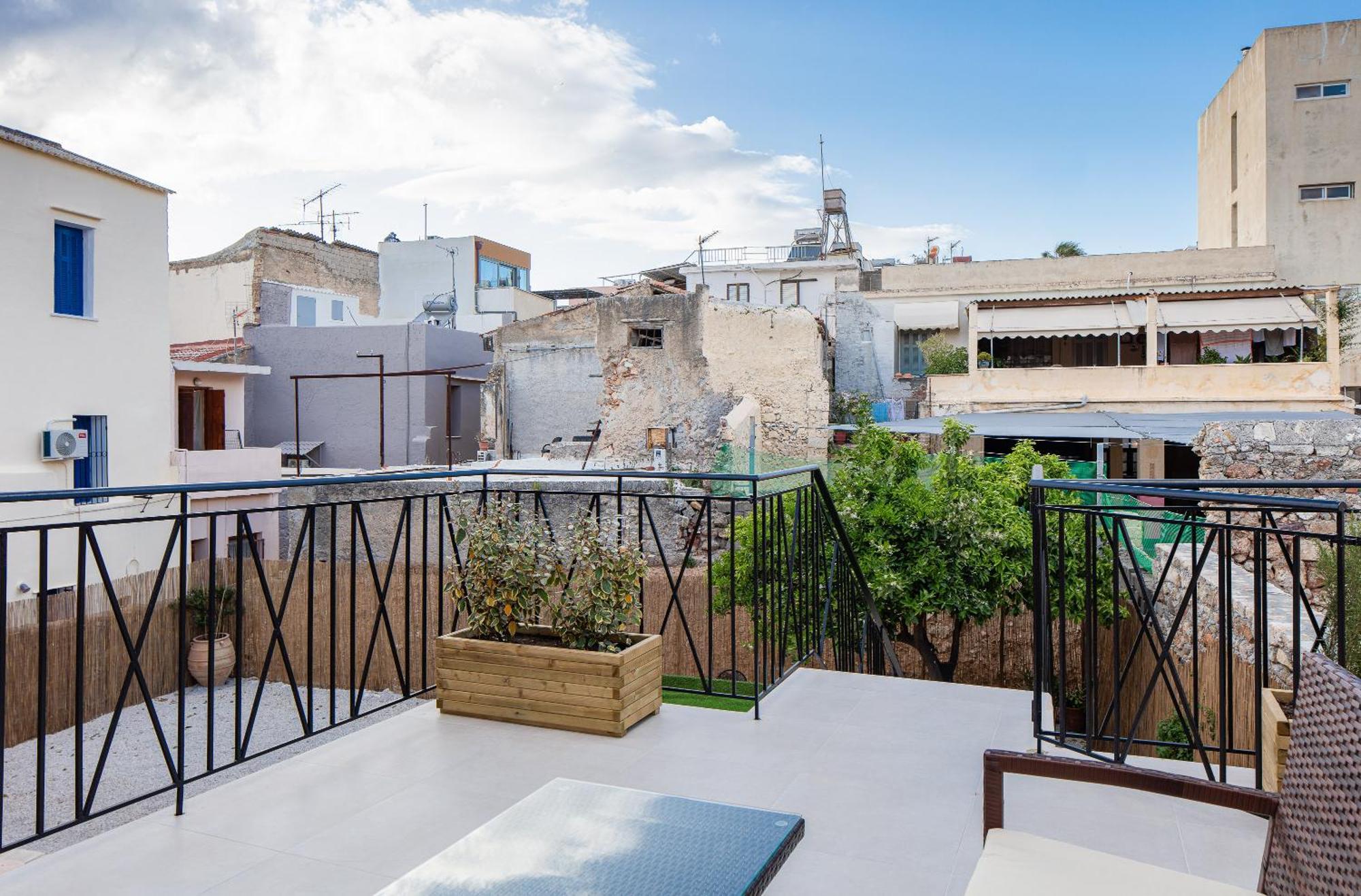 Superior Studio Garden View