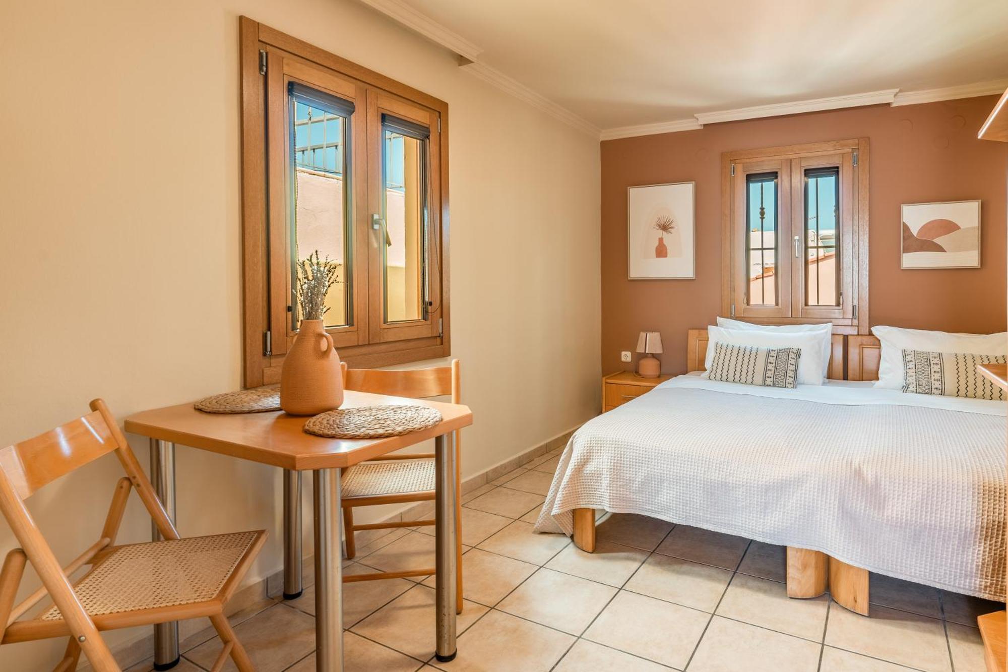 Standard Twin Room,1590352394:JPEG