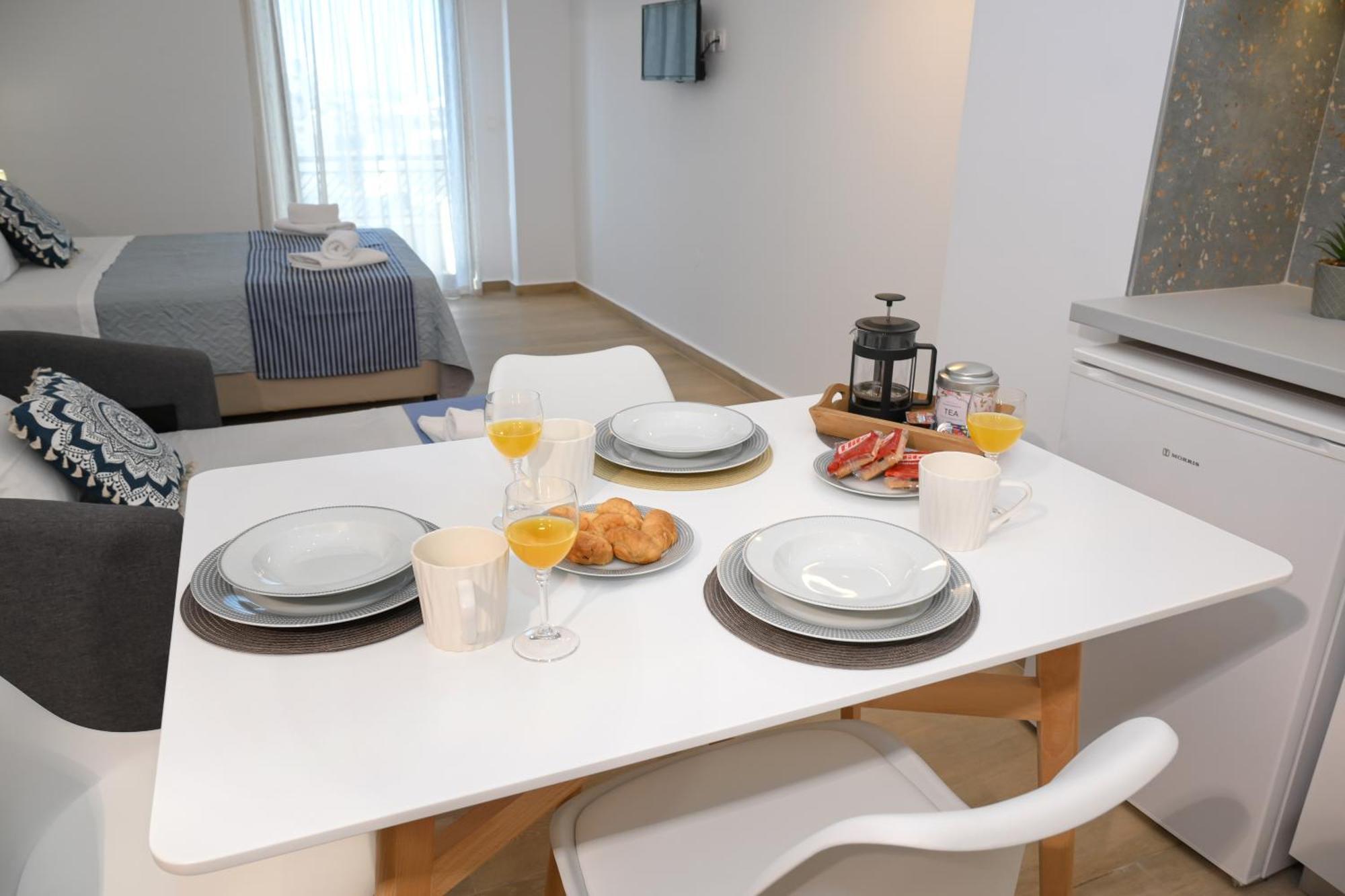 One-Bedroom Apartment,1593697410:JPEG