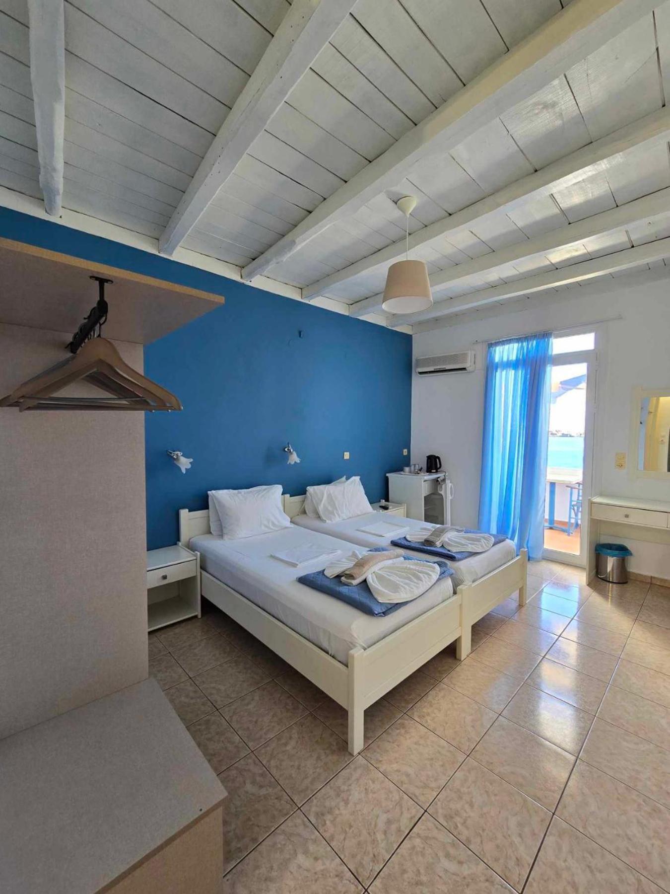 Standard Twin Room Sea View