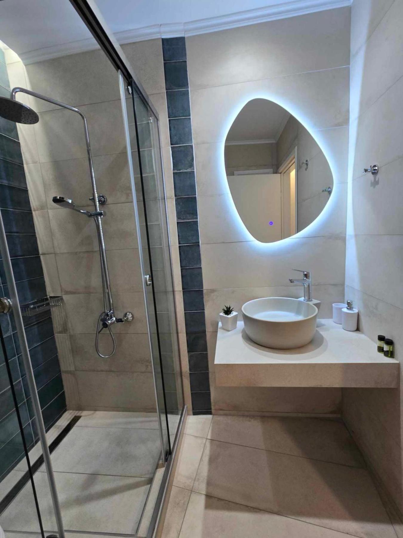Standard Twin Room Sea View