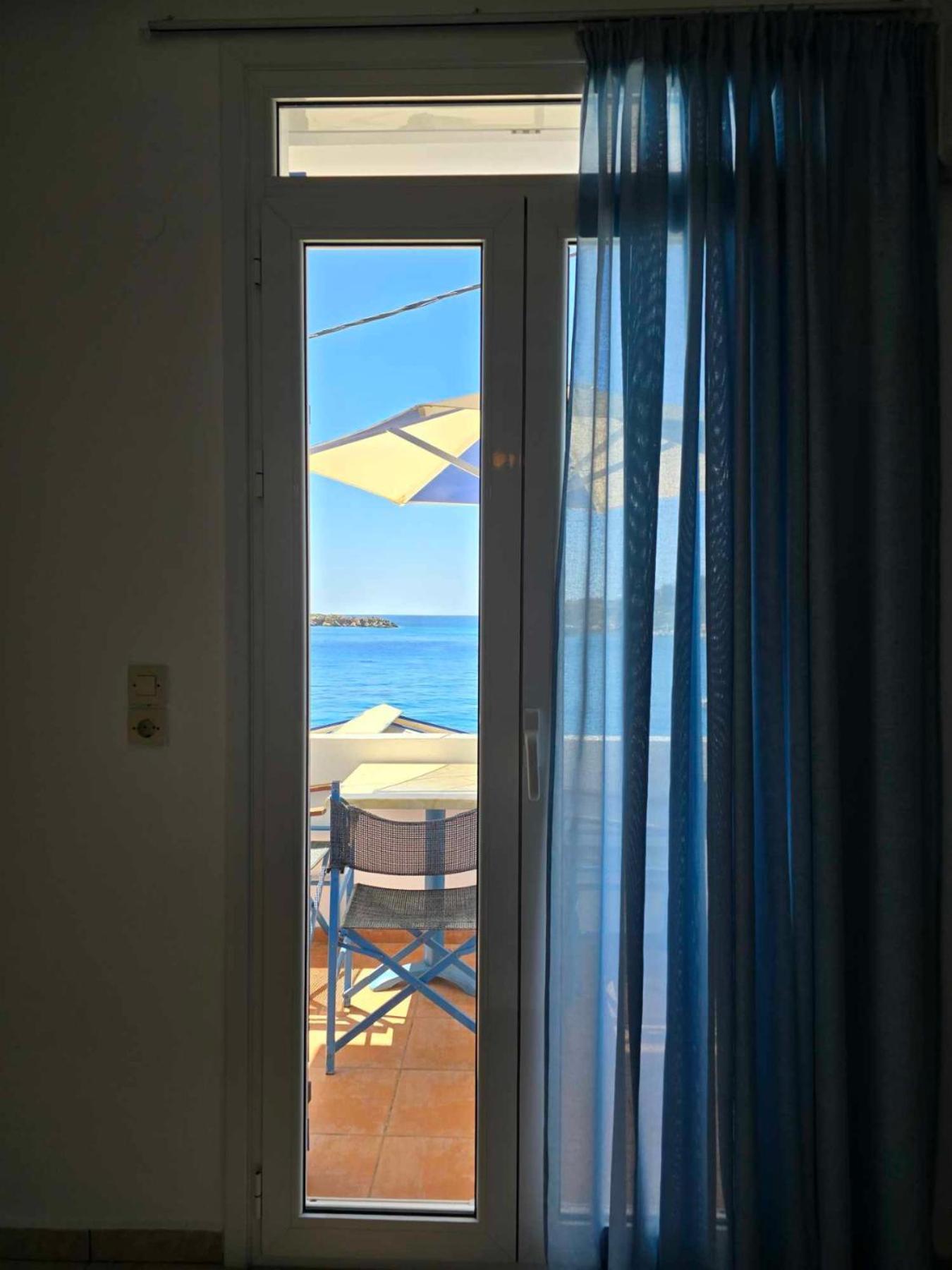 Standard Twin Room Sea View