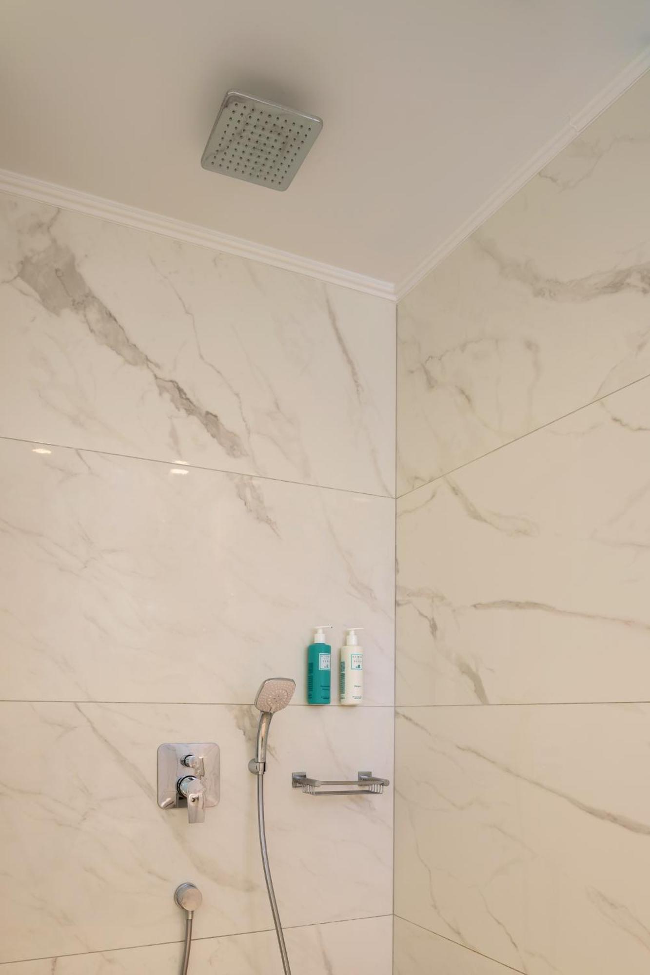 Witte Deluxe Suite met Uitzicht op Zee