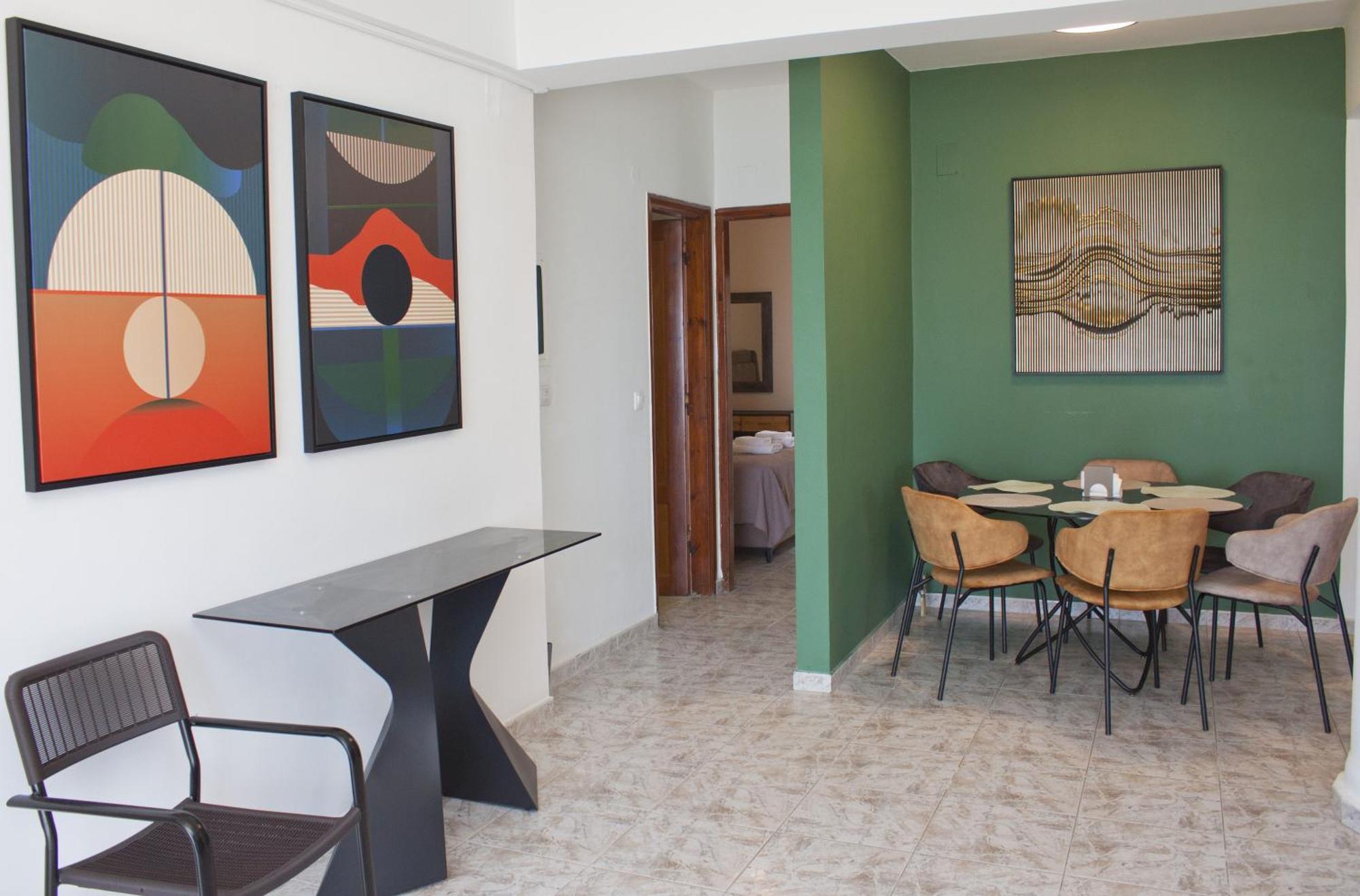 Three-Bedroom Apartment Sea View