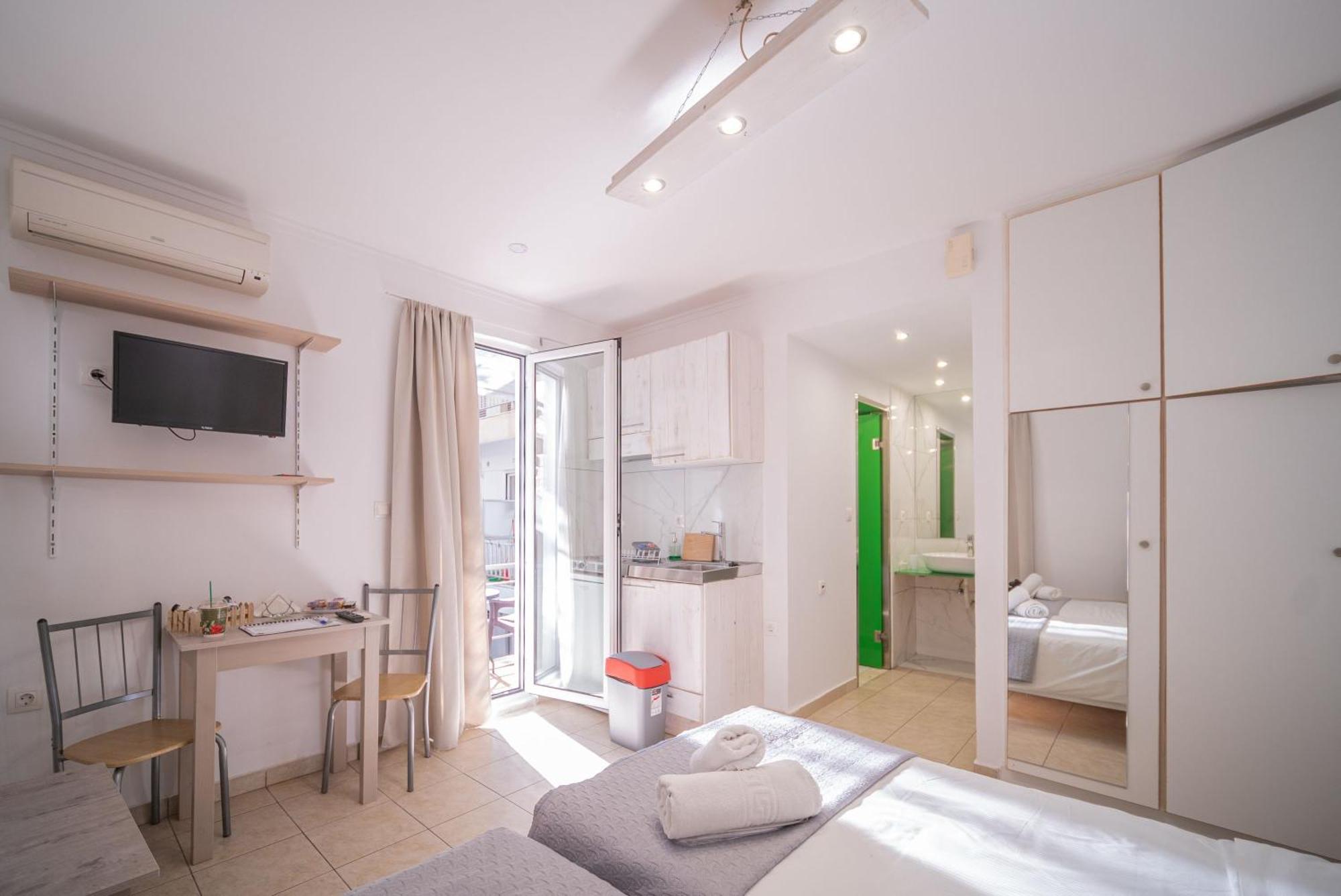 Apartment with Balcony,1643793779:JPEG