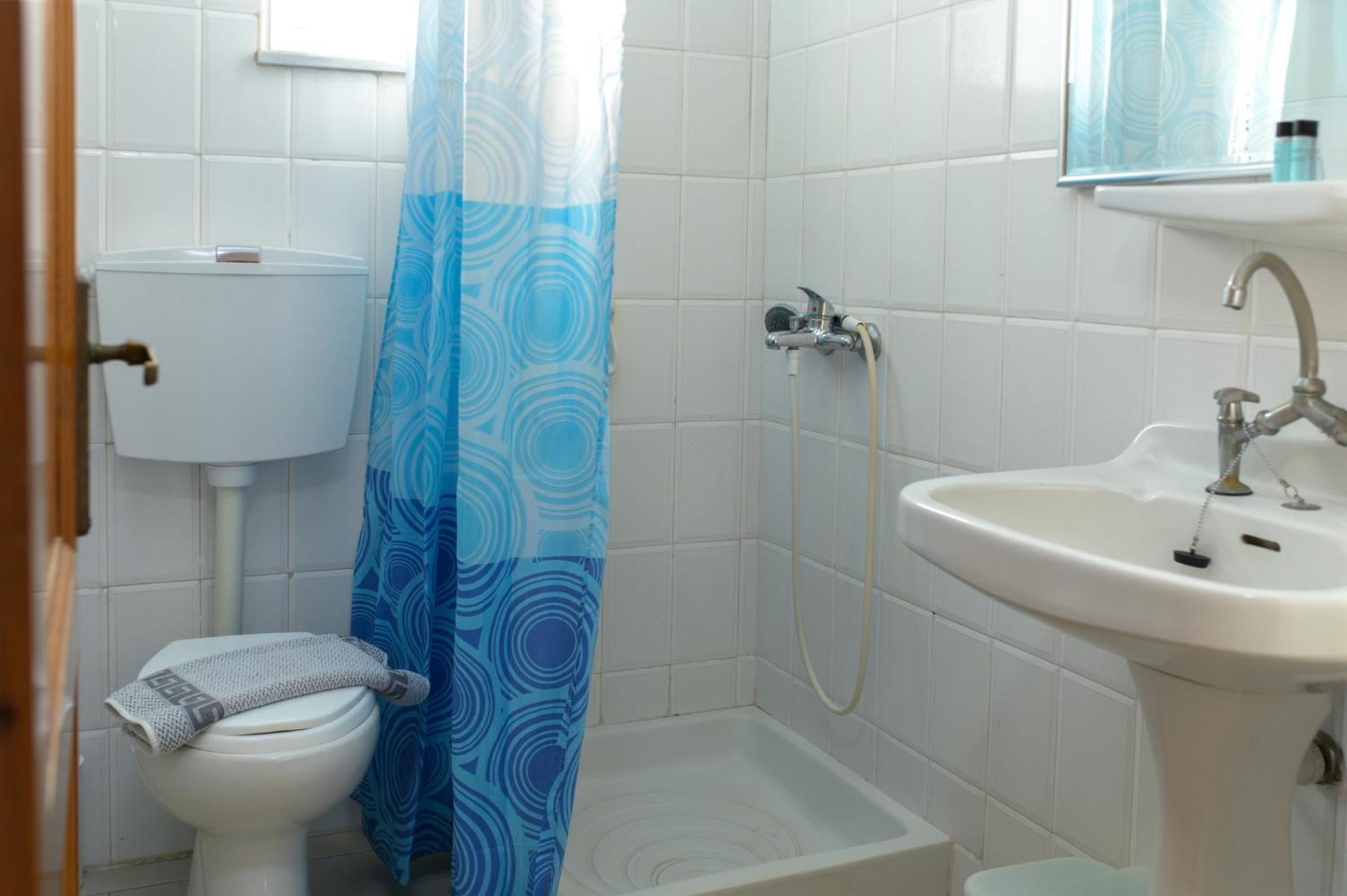 Zweibettzimmer mit seitlichem Meerblick – 2. Etage