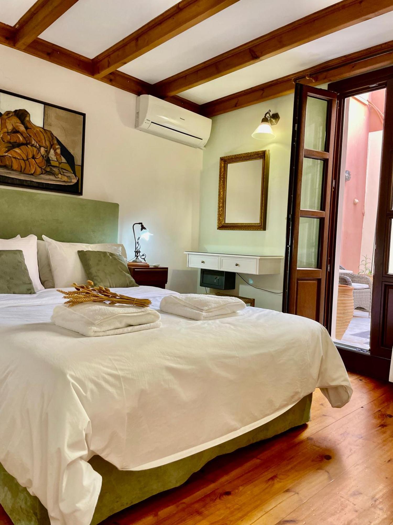 Deluxe Suite Balcony Sea View
