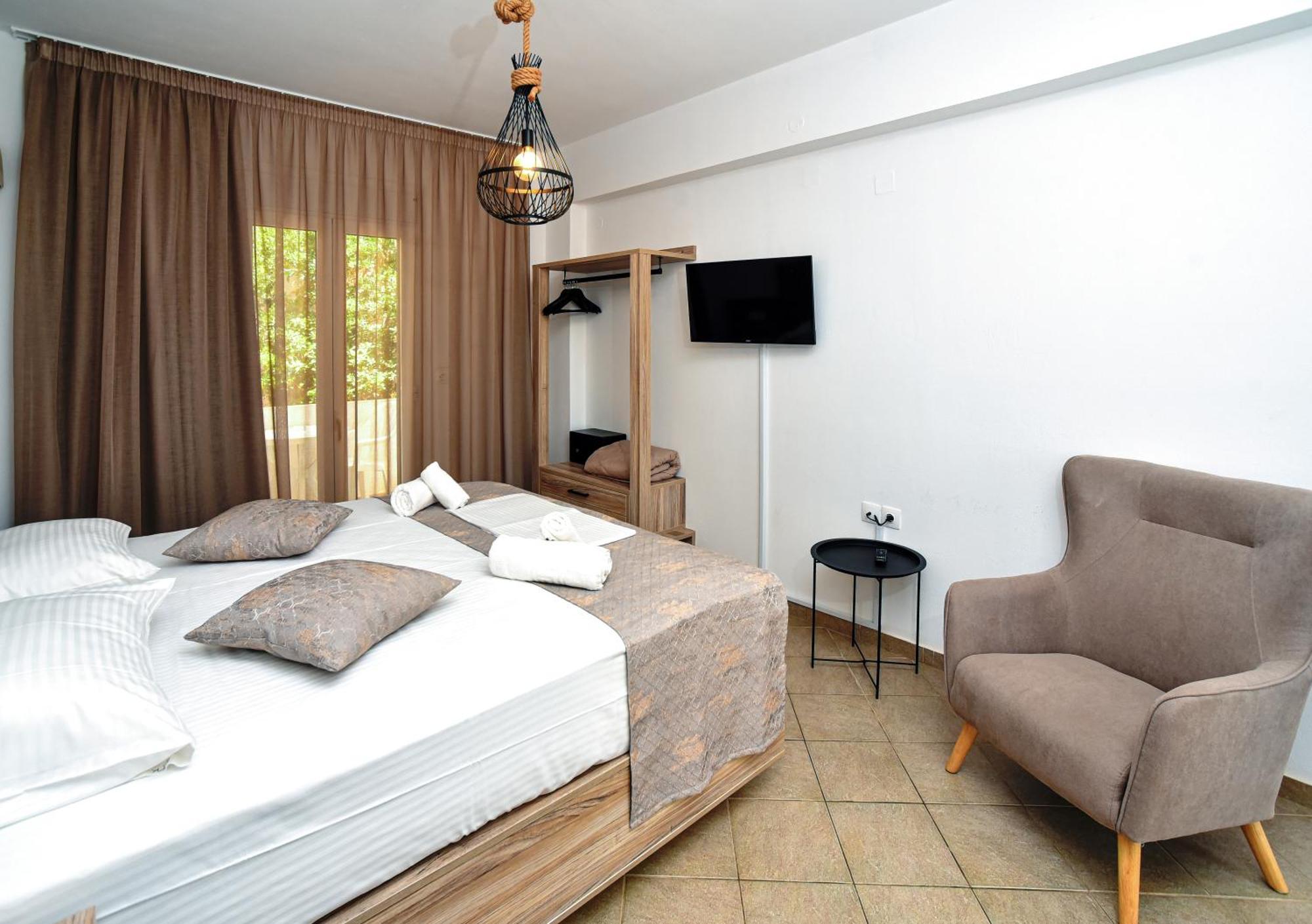 Superior Double Room,1688816276:JPEG