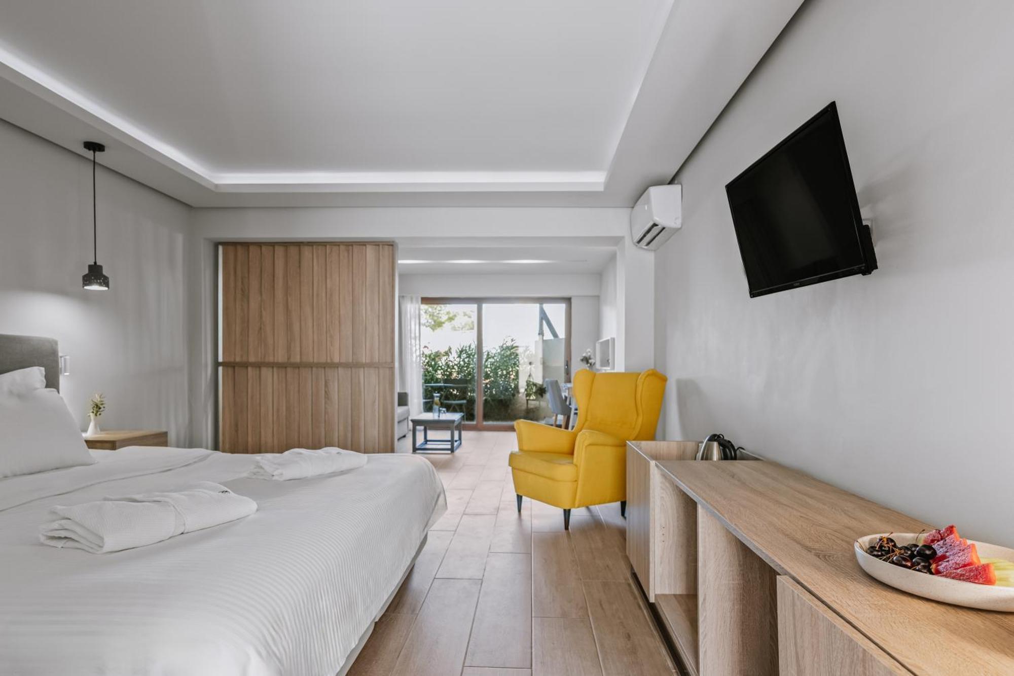 Deluxe Suite