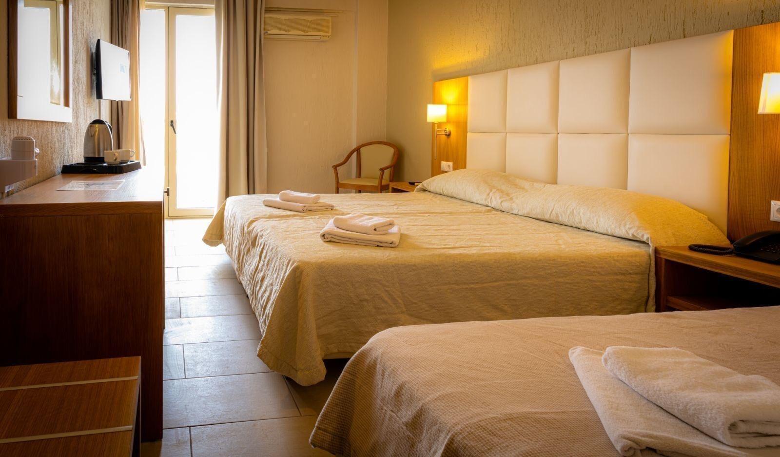 Double or Twin Room Garden View