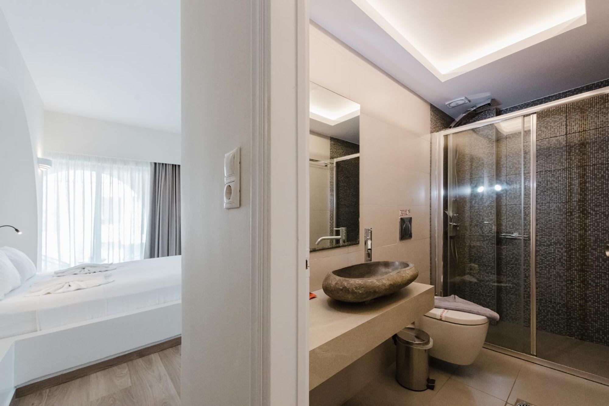 Harmony Room Partial Sea View