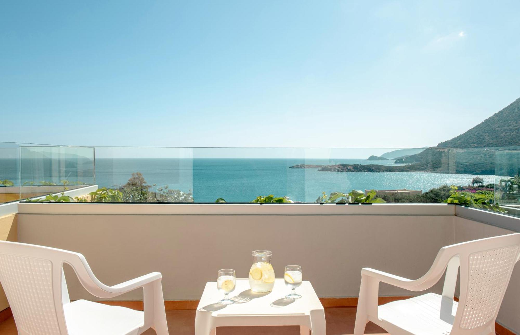 Twin Room with Sea View,1742802851:JPEG