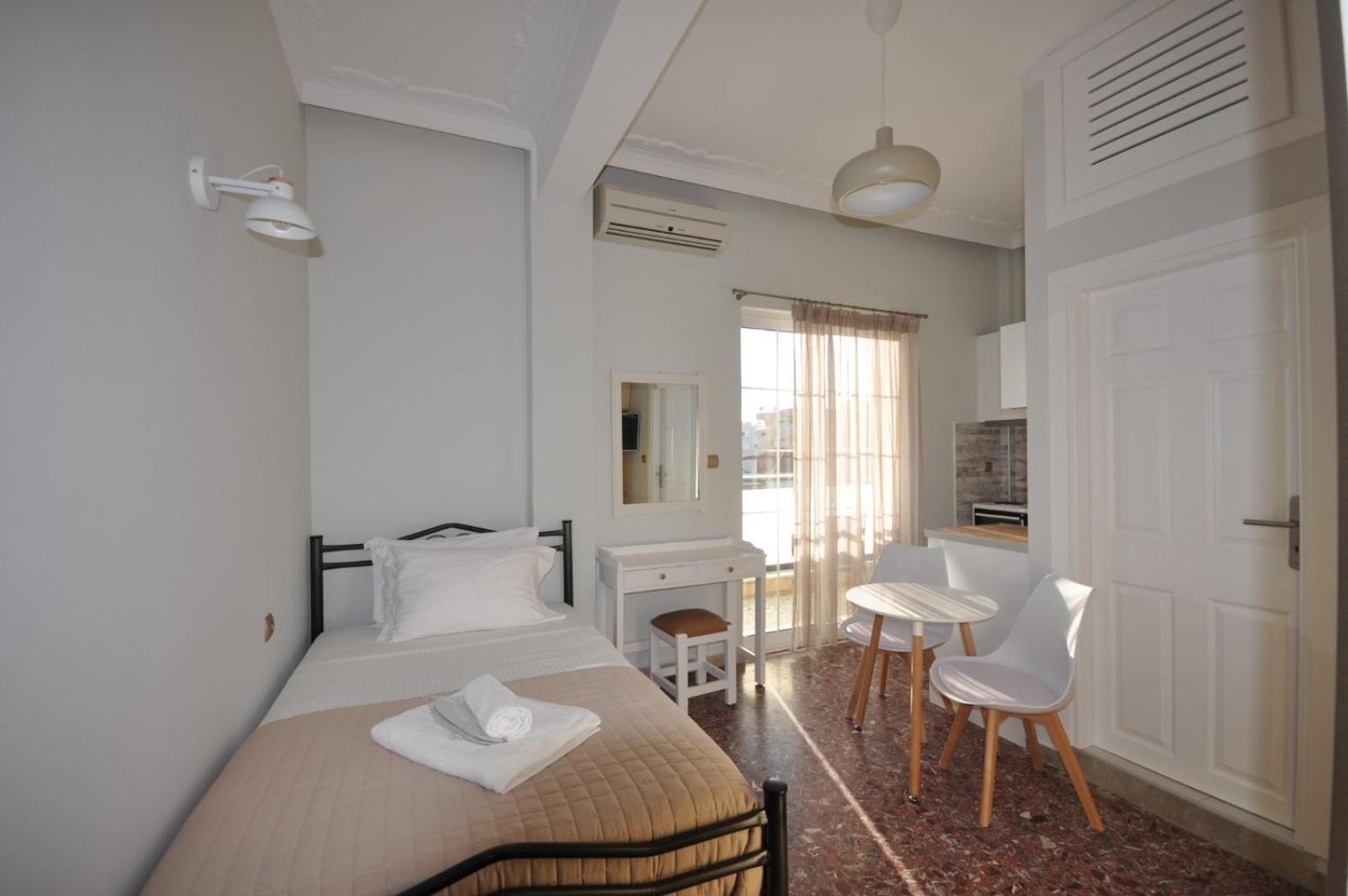 Single Studio Balcony