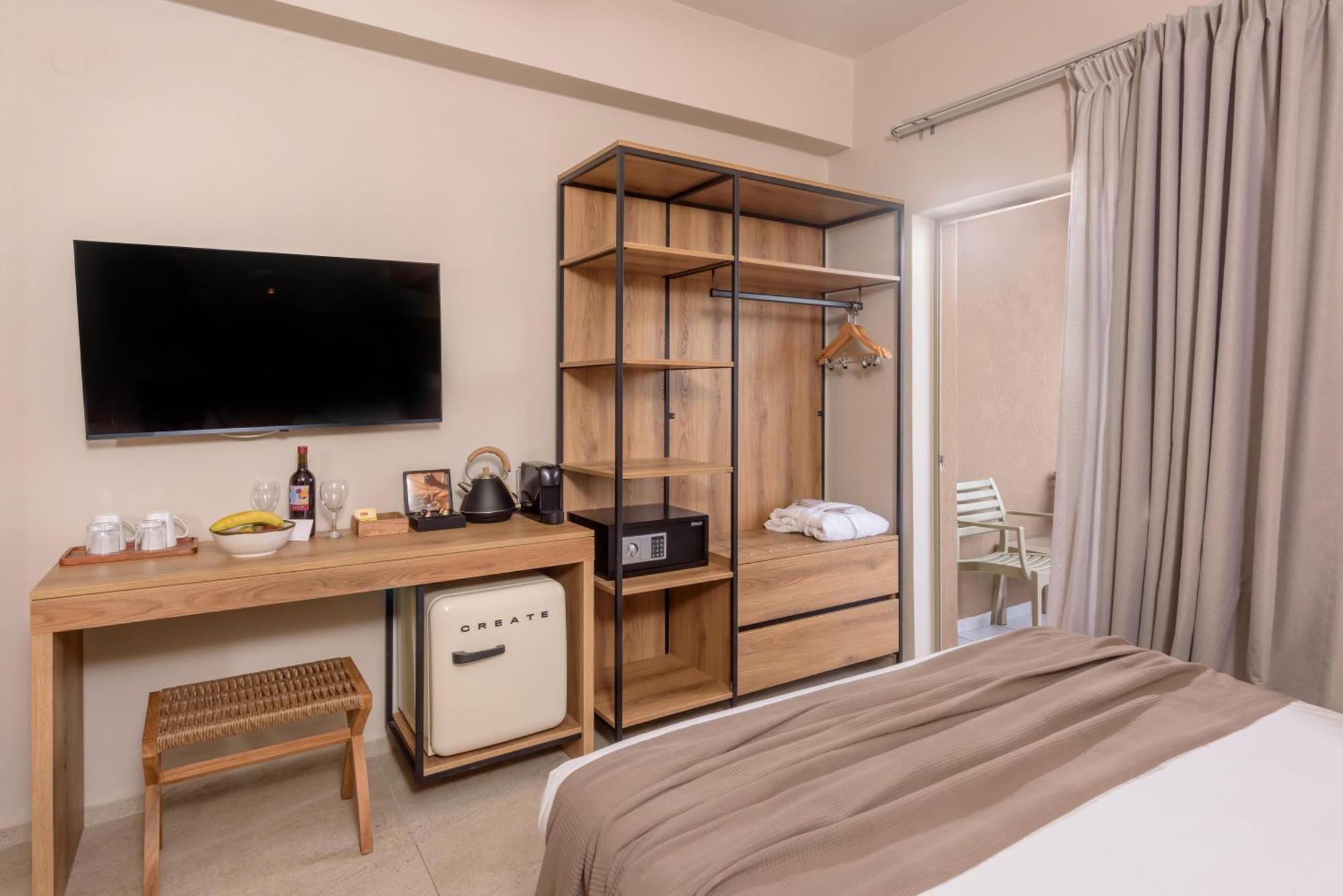 Premium Room Side Sea View