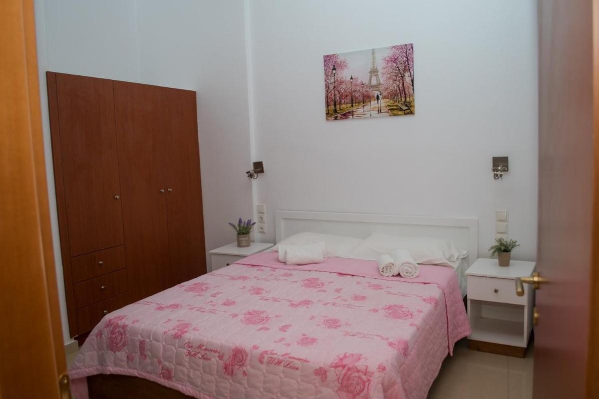 One-Bedroom Deluxe Apartment