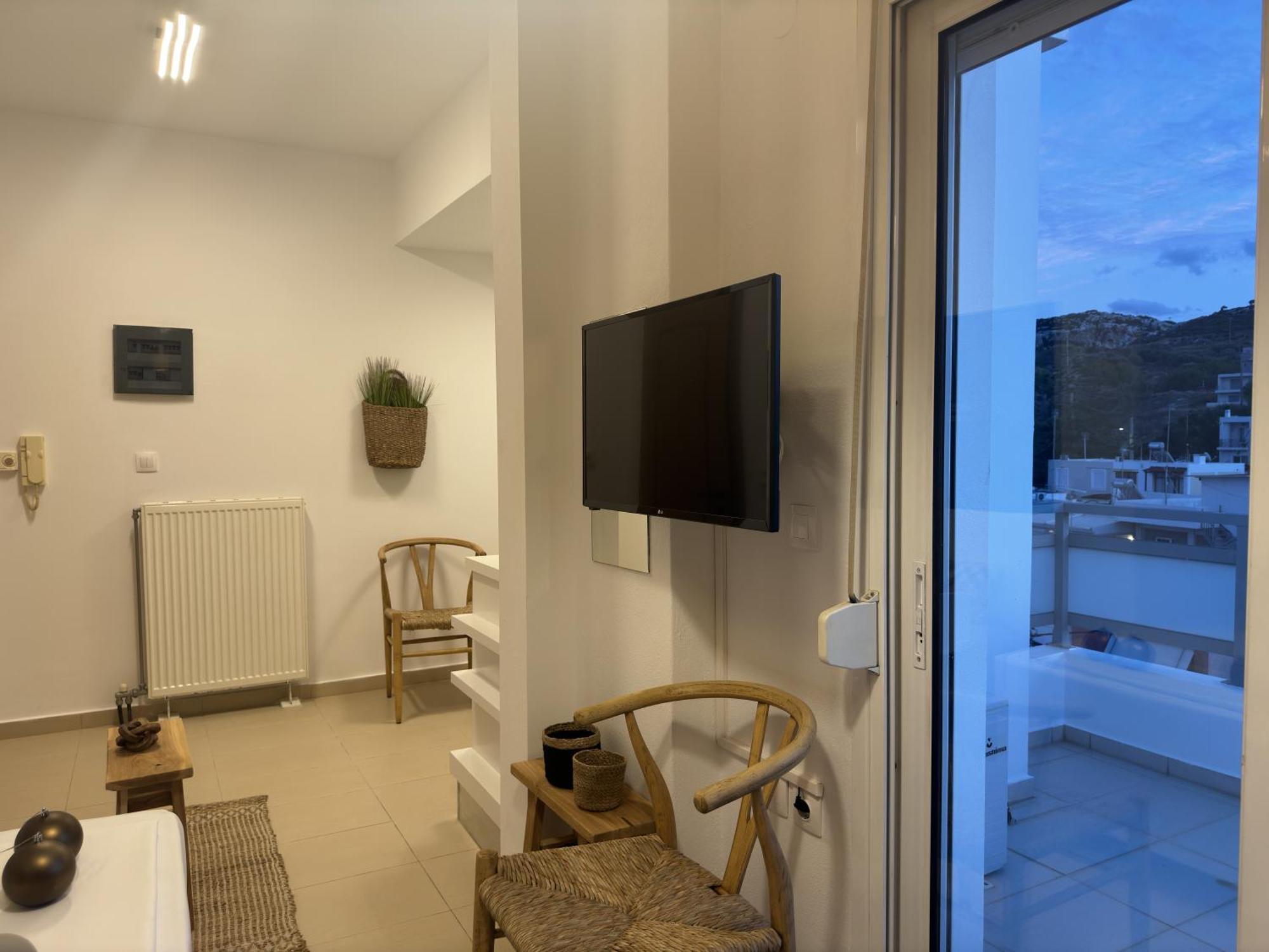 Studio Apartment