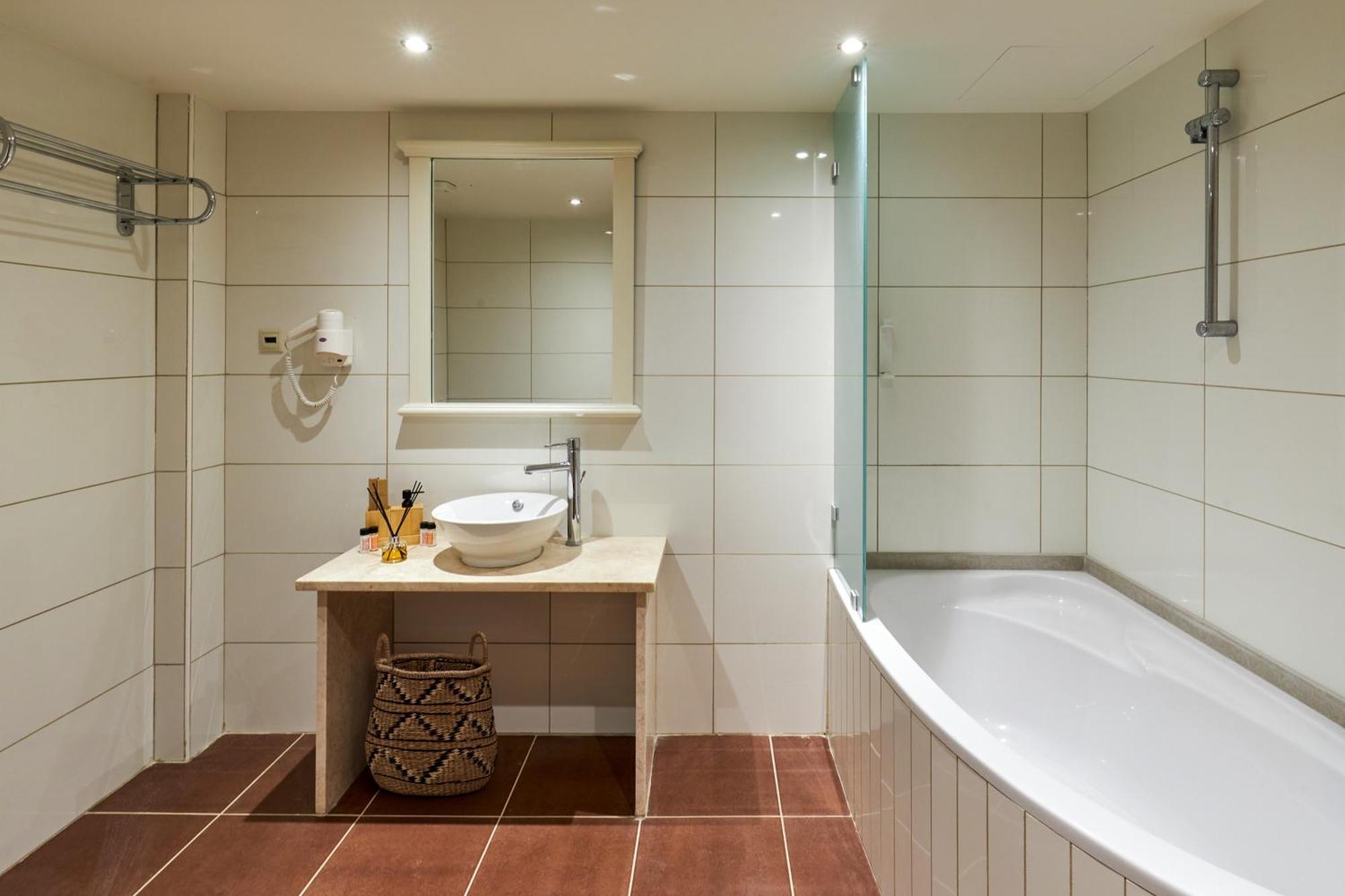 Penthouse Jacuzzi Suite with Sea View