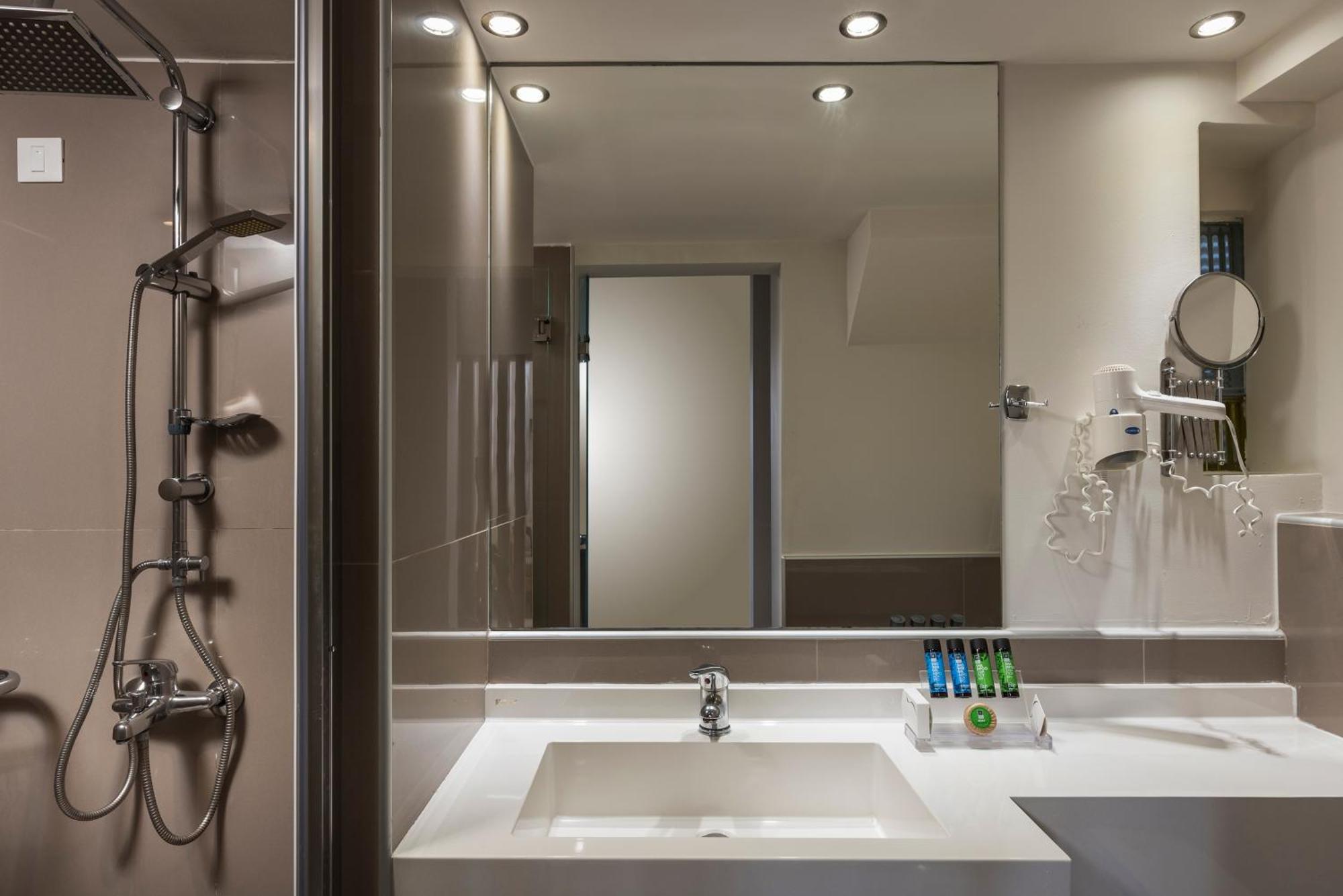 Premium Two Bedroom Suite